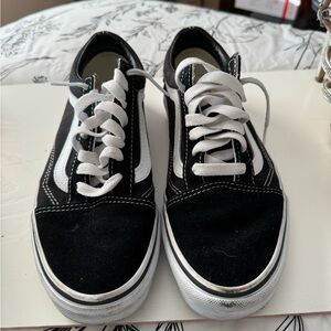 Black Old Skool Vans - 6.5